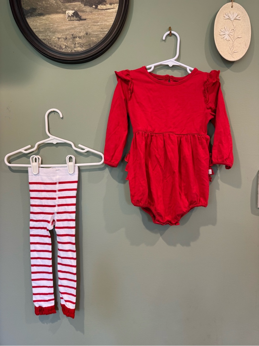 RUFFLEBUTTS bubble romper and leggings set